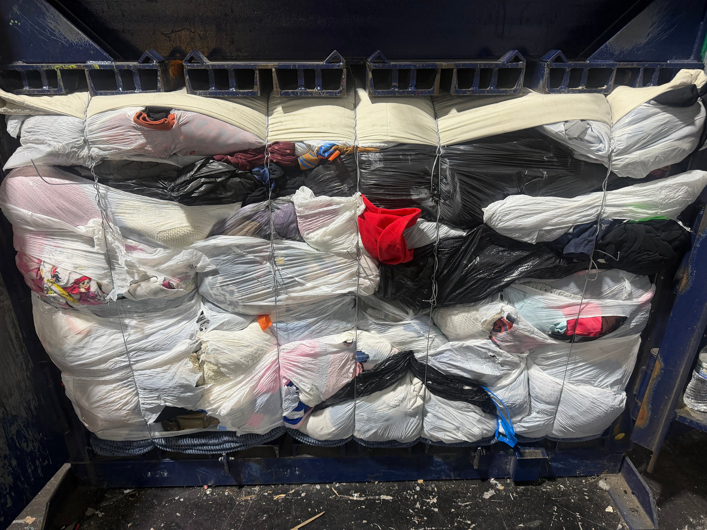 Credential Clothing Bale #19- 1082 lbs.