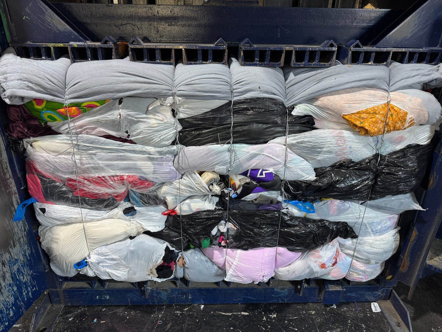 Credential Clothing Bale #32- 1046 lbs