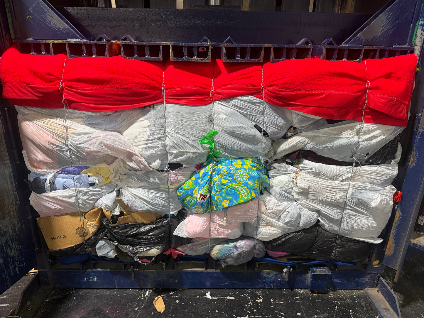Credential Clothing Bale #25- 1032 lbs.