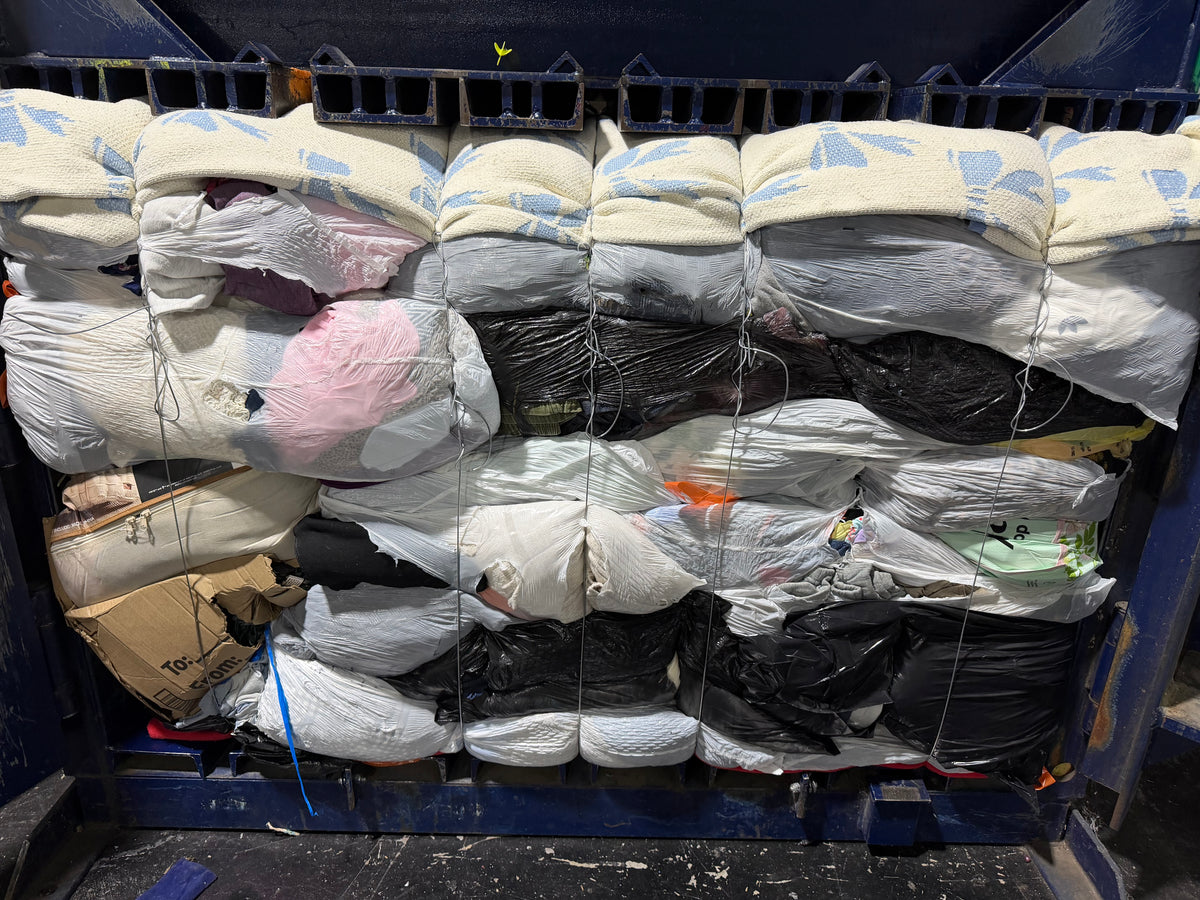 Credential Clothing Bale #24- 1076 lbs.