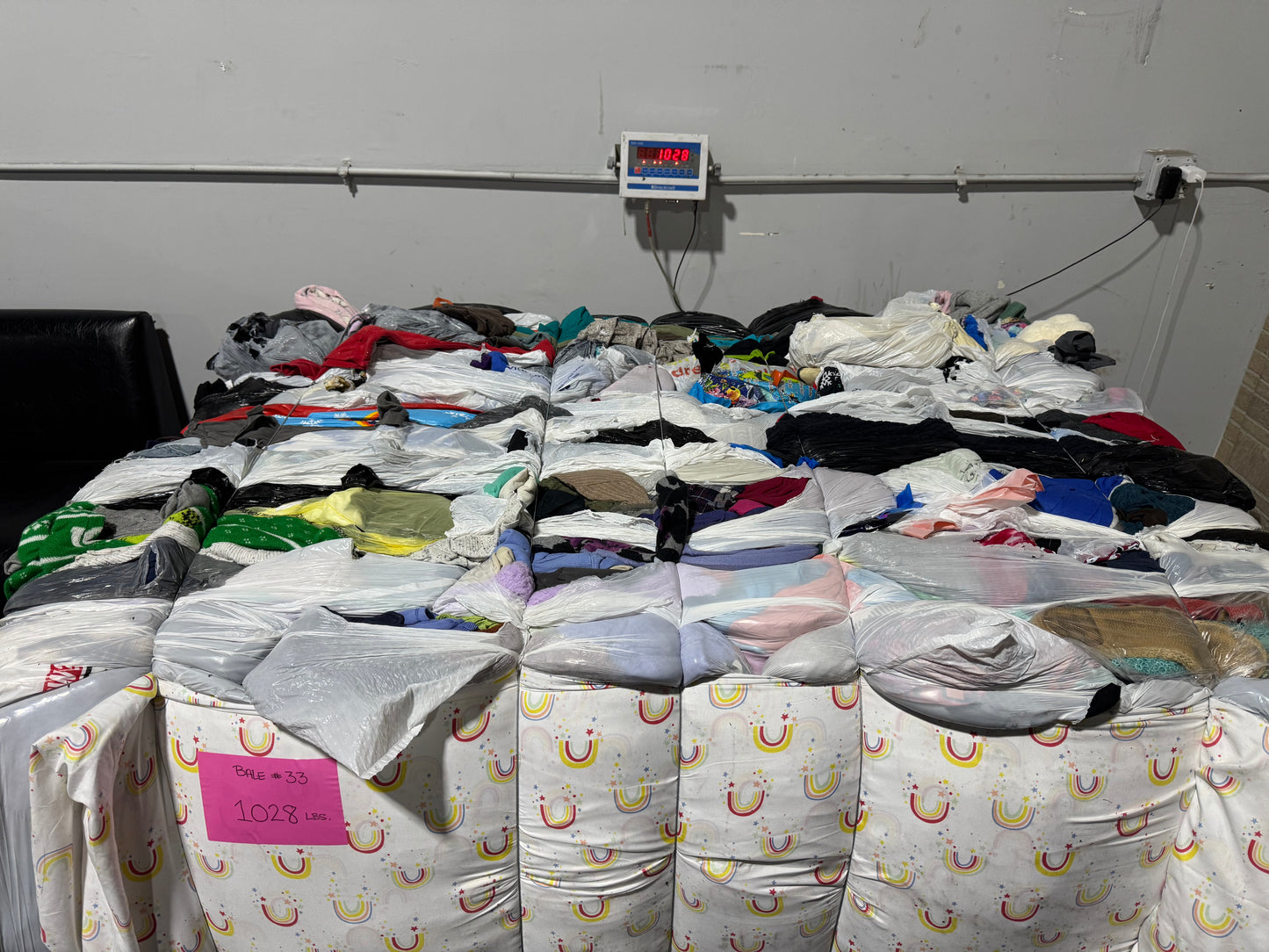 Credential Clothing Bale #33- 1028 lbs