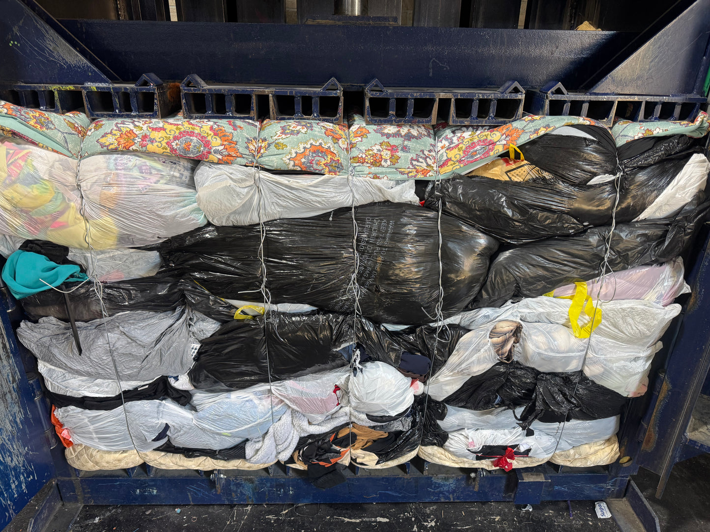 Credential Clothing Bale #34- 1028 lbs