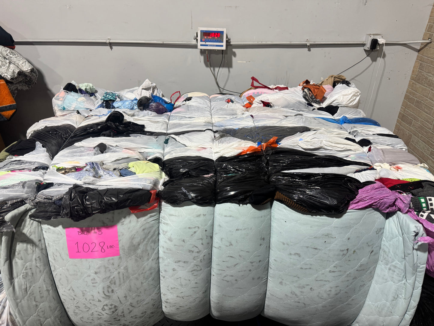 Credential Clothing Bale #5- 1028 lbs
