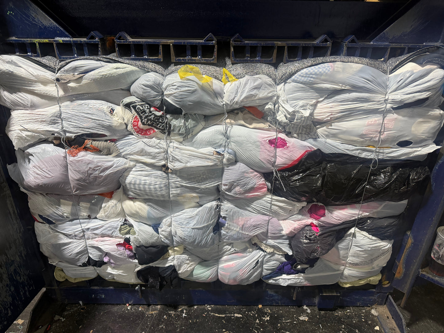 Credential Clothing Bale #17- 1112 lbs.