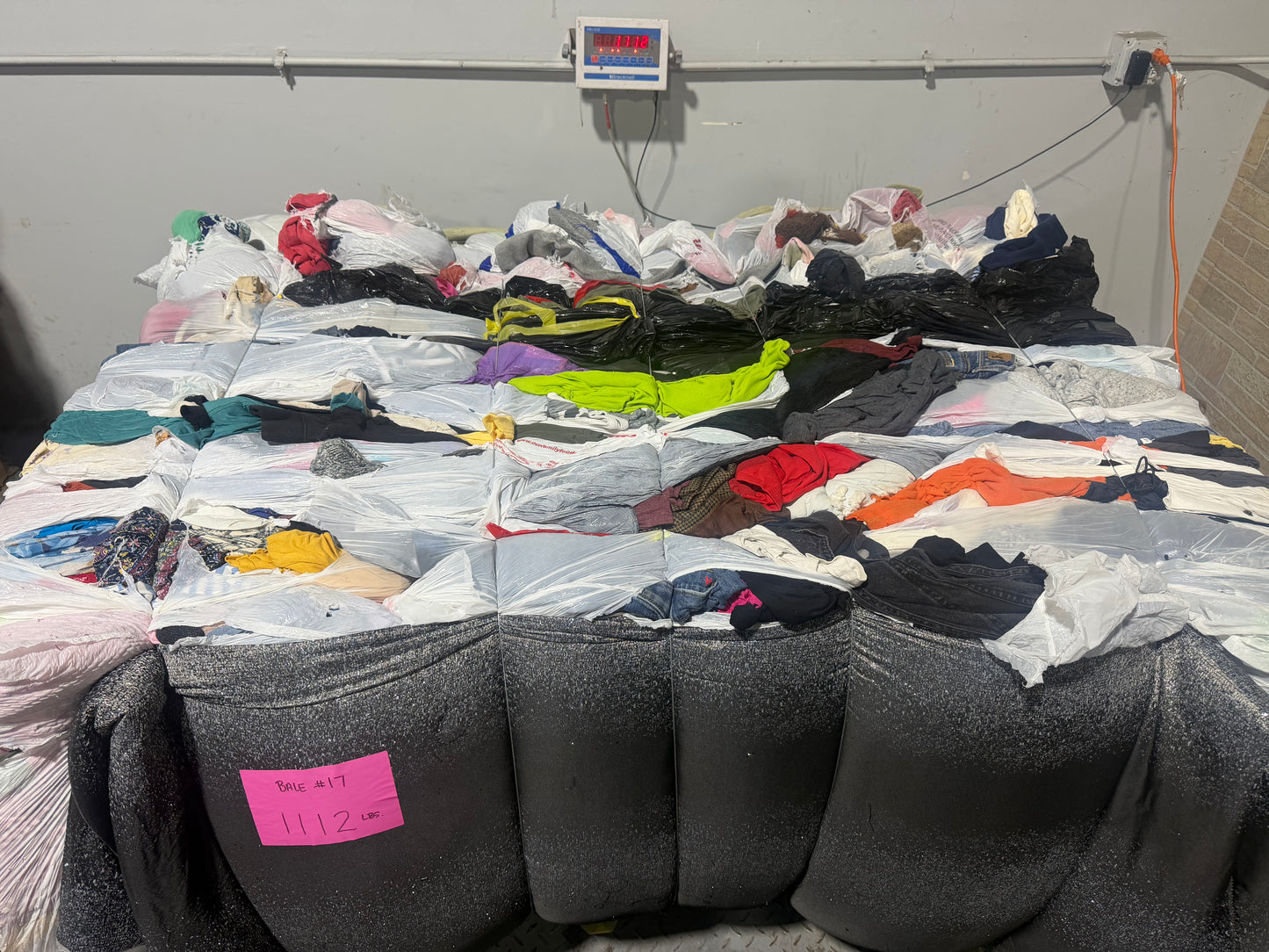 Credential Clothing Bale #17- 1112 lbs.