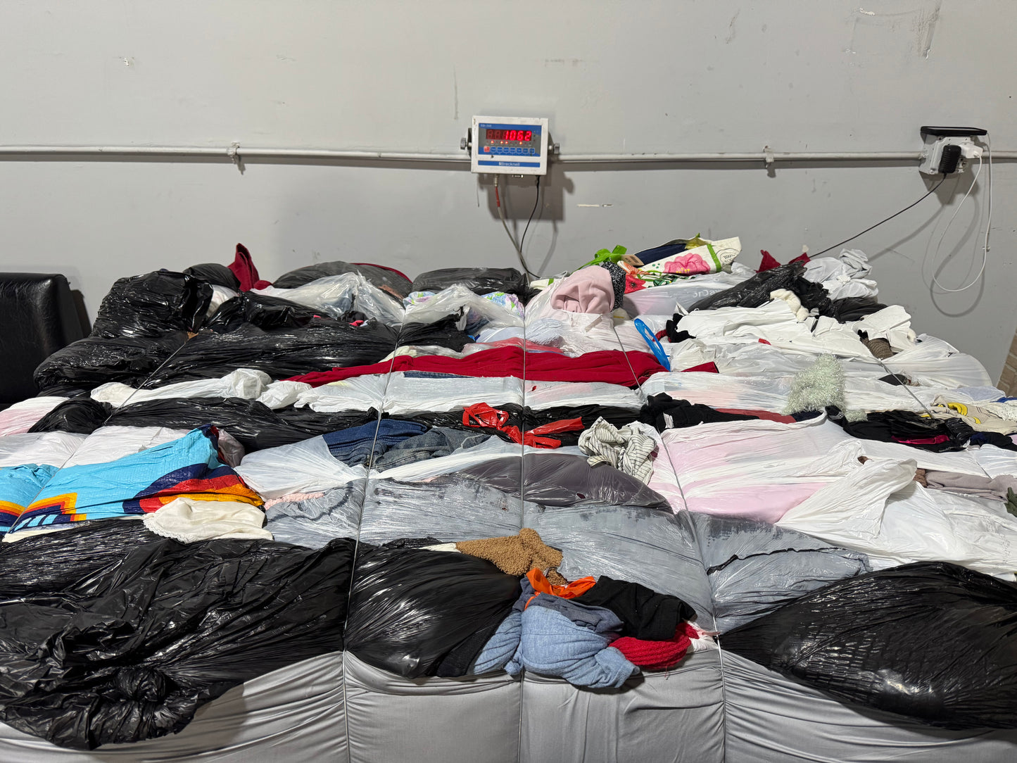 Credential Clothing Bale #3- 1062 lbs