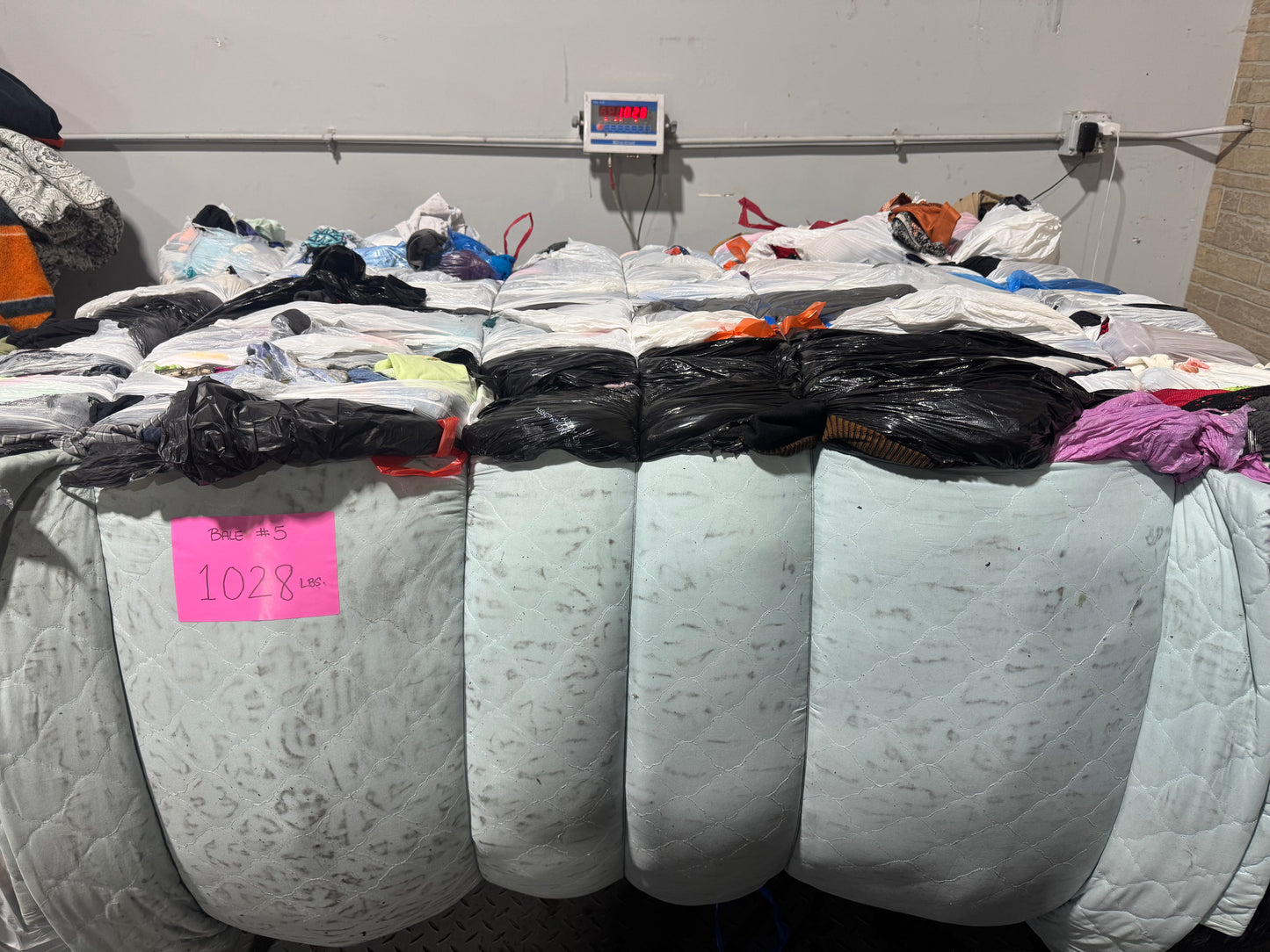 Credential Clothing Bale #5- 1028 lbs