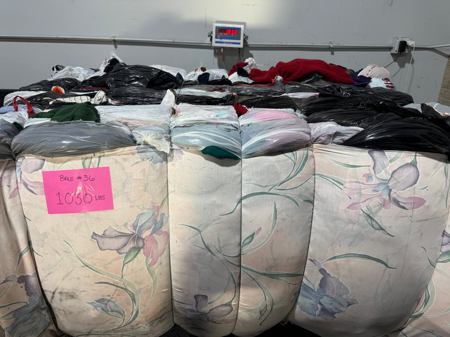 Credential Clothing Bale #36- 1030 lbs