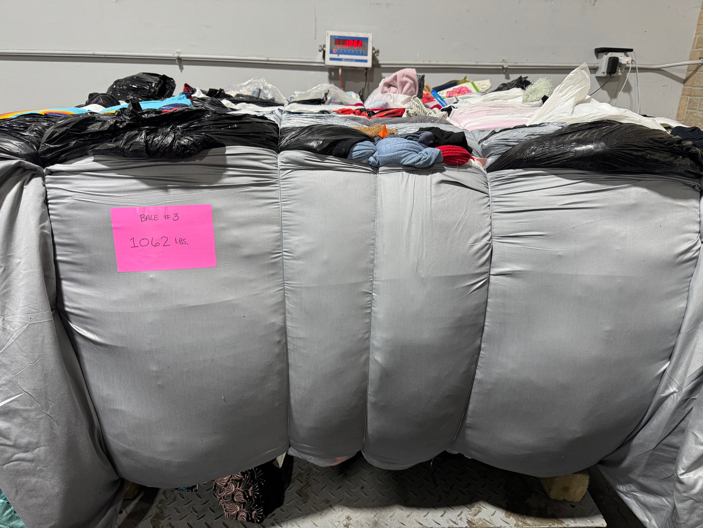 Credential Clothing Bale #3- 1062 lbs