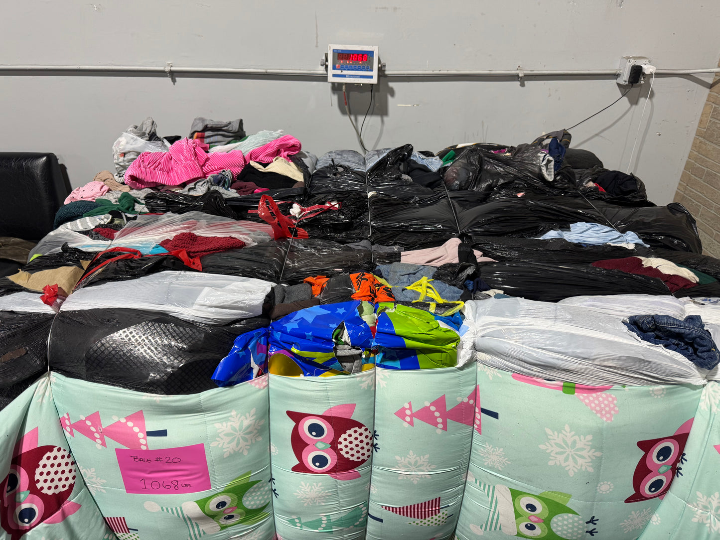 Credential Clothing Bale #20- 1068 lbs