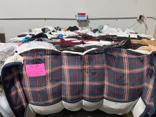Credential Clothing Bale #8-1052 lbs