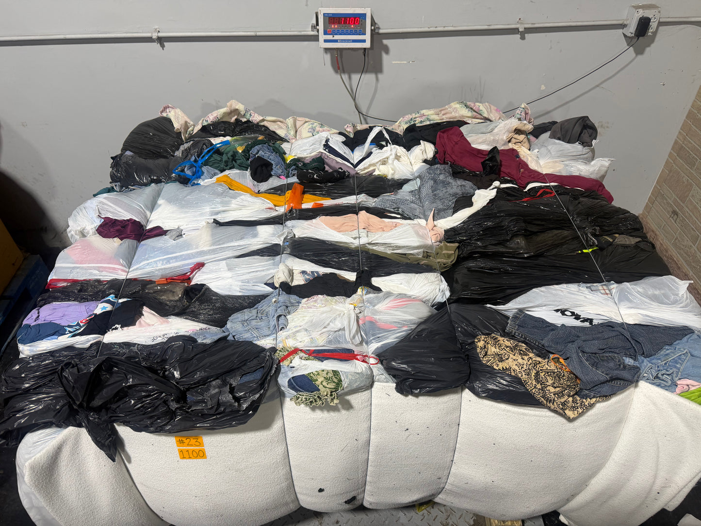Credential Clothing Bale #23- 1100 lbs.