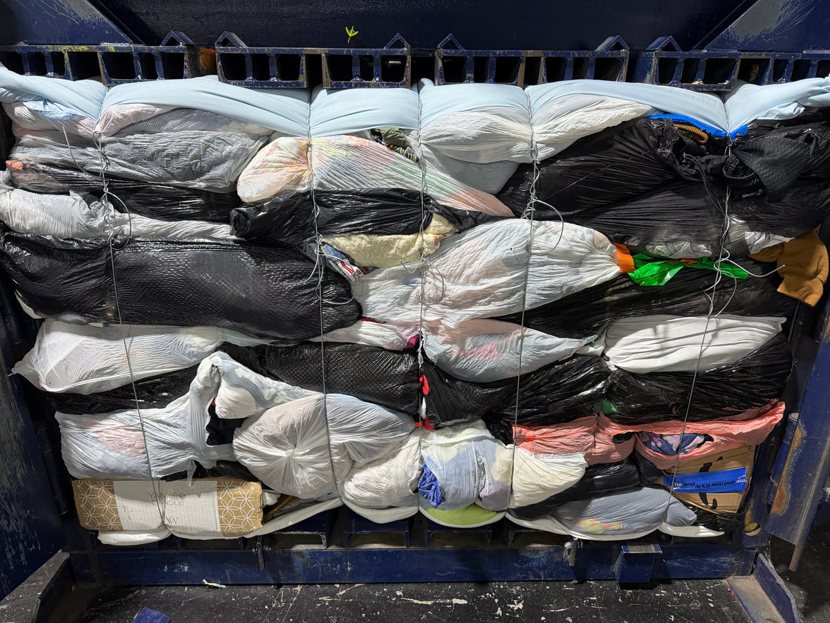 Credential Clothing Bale #25- 1098 lbs.