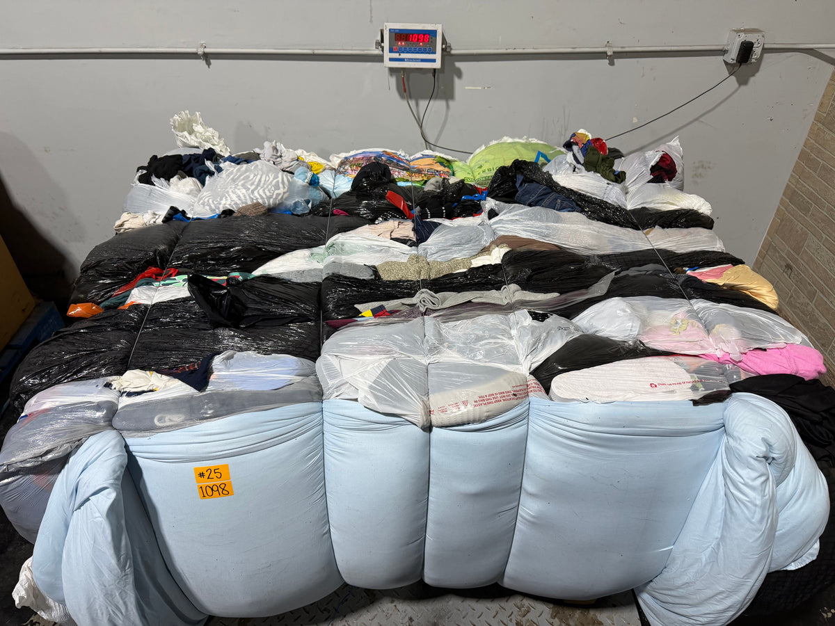 Credential Clothing Bale #25- 1098 lbs.
