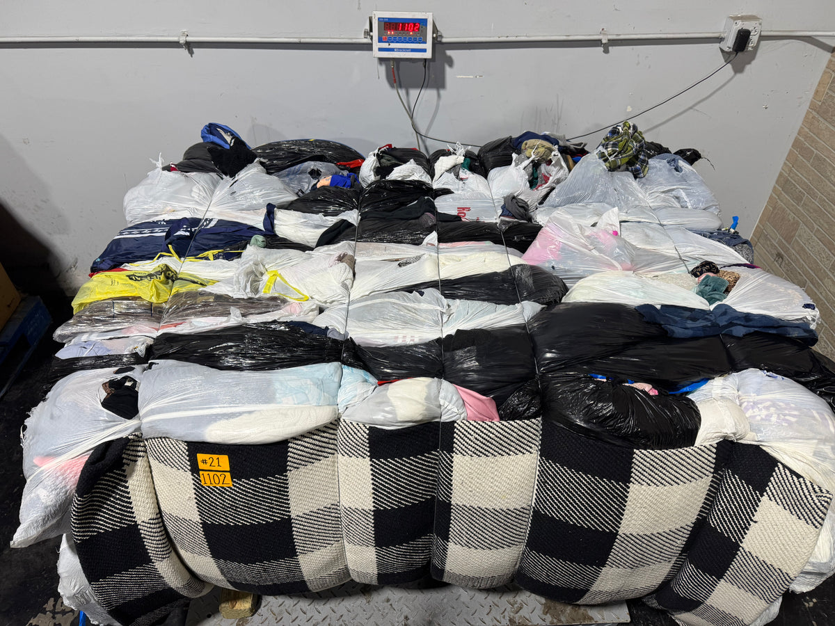Credential Clothing Bale #21- 1102 lbs.